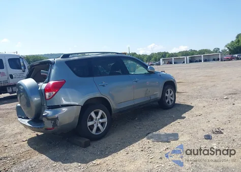 2006 Toyota Rav4 Limited z USA, uszkodzony, nr VIN JTMBD31V565026842